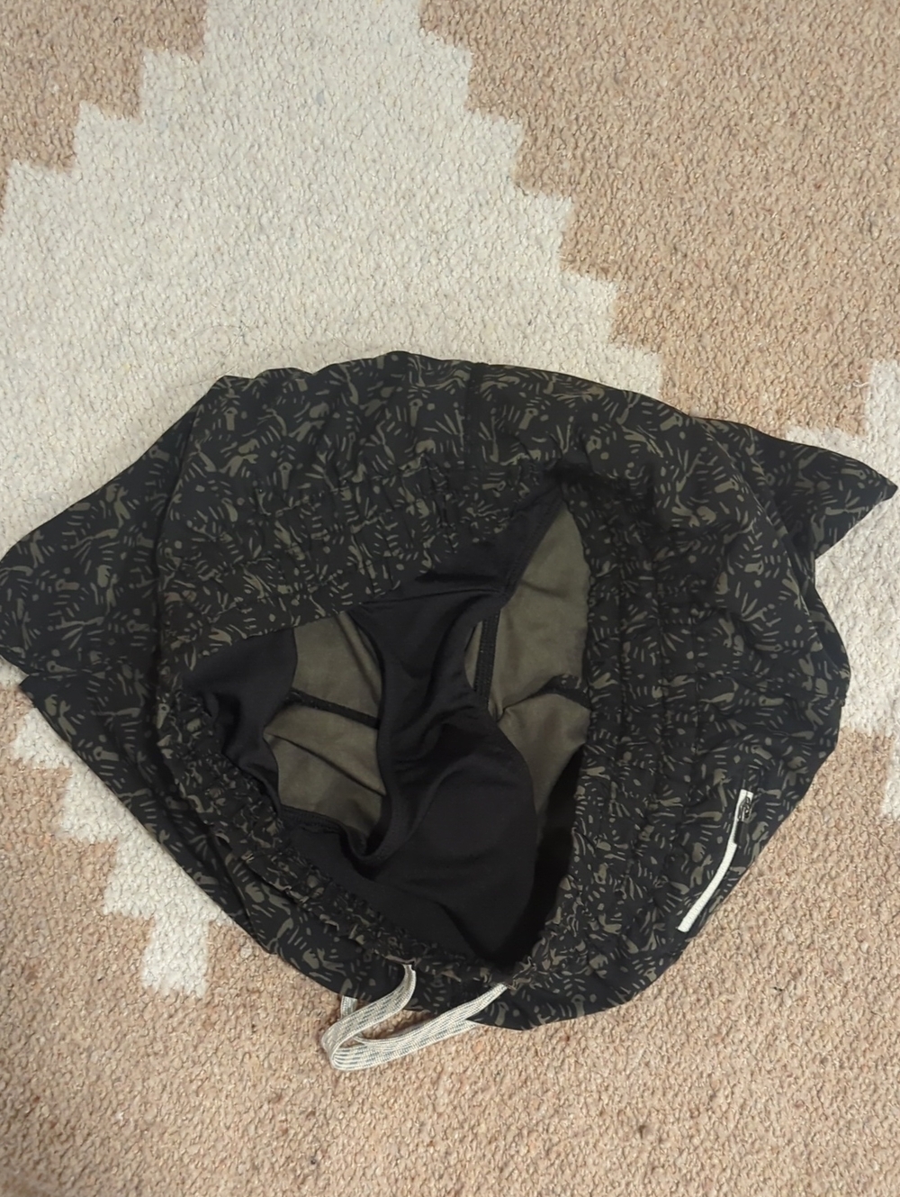 Vuori ✳️ Clementine Shorts 📐 Small - Picture 2 of 4